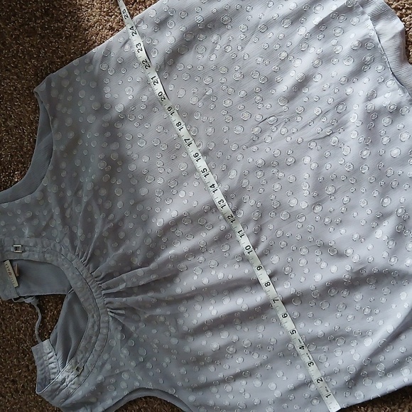 Roz& Ali lavender polka dot pleated blouse size 2X - Picture 15 of 16